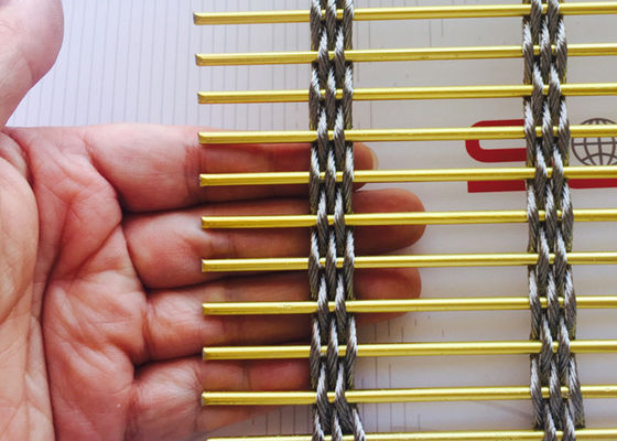 Partisi Dekoratif 7mm Stainless Steel Arsitektur Mesh Warna Emas Logam