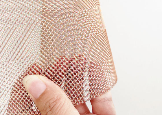 Arsitektur Kaca Tembaga Halus Dilaminasi Wire Mesh Untuk Kaca Tempered