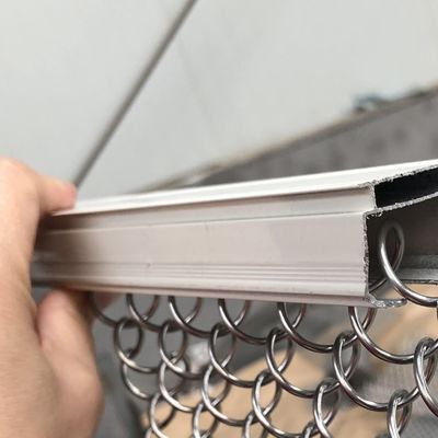 Dekorasi Interior Metal Coil Drapery Custom Wire Pitch 9mm 80% Area Terbuka