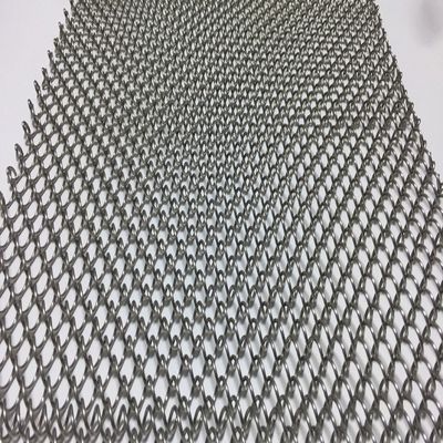 Dekorasi Interior 80% Open Area Metal Coil Drapery Dengan Panjang Disesuaikan Dan 9mm Wire Pitch Sertifikasi ISO9001