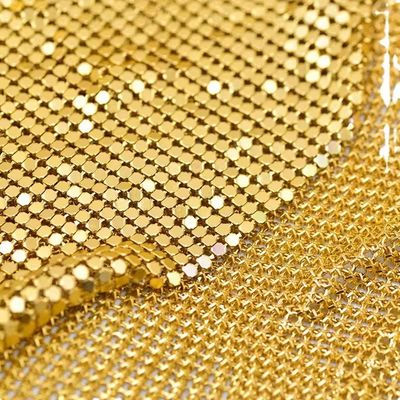 Tirai Kain Berkilau Metal Dekoratif Mesh Warna Lembut Perak Mewah Aluminium Fleksibel Metal Mesh