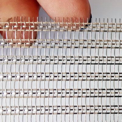 Arsitektur Kaca Laminated stainless steel Wire Mesh Woven untuk Modern Space Dividers dan Wall Cladding