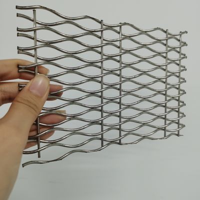 Customization Residential Dekoratif Woven Wire Mesh 18mm Weft Pitch