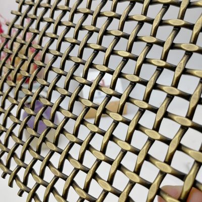ISO9001 Sertifikasi Hiasan Woven Wire Mesh Mudah Untuk Membersihkan Desain 10mm Flat Pitch