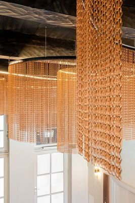 12x24mm Chain Size Aluminium Chain Fly Screen dengan 60% Area Terbuka dan Diameter Kawat 1,2mm untuk Pengendalian Serangga