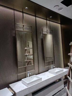 Lebar Disesuaikan Mesh Logam Arsitektur Panel Aluminium Tipe Mesh Diperluas untuk Aplikasi Komersial dan Industri