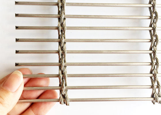 ODM 4m Fleksibel Stainless Steel Woven Metal Mesh Cladding Untuk Restoran