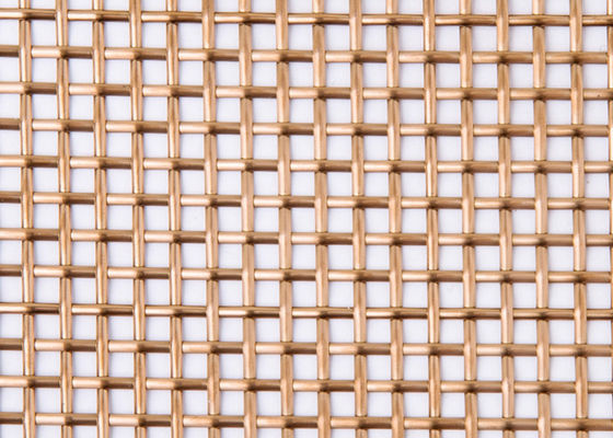 ISO9000 Merah Dekoratif Woven Wire Mesh 1.8mm Tebal 3.36kg / M2