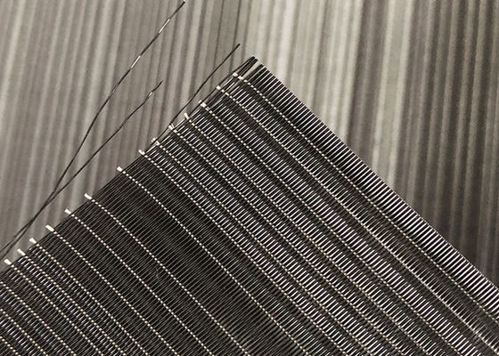 ISO 2.5m Painted Black Wire Mesh Screen Laminated Glass Untuk Penutup Dinding