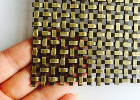 Dinding Cladding Arsitektur Anyaman Logam Dekoratif Wire Mesh Grille Partisi 24% Ruang