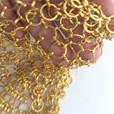 ODM Emas Cincin Logam Mesh Dekoratif Pagar 3.8mm Rantai Mail Mesh